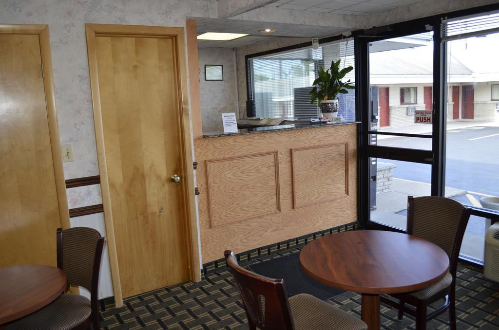 Budget Inn 윌리엄스빌 외부 사진